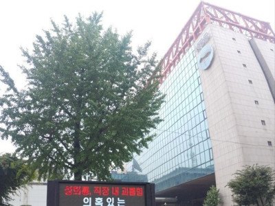 “김연경, 해설말고 해명을 하라”…이재영 팬클럽 KBS 앞 트럭시위
