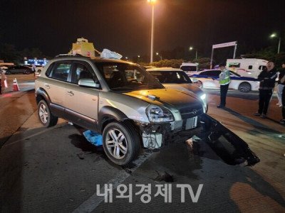 충북 청주 오창휴게소 보행하던 부부 덮친 SUV...사망 1명, 부상 1명