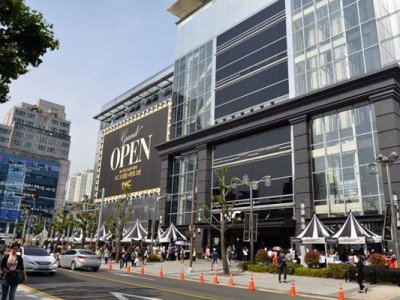“방 빼” NC백화점 부산서면점 재계약 불발... 주상복합 들어선다